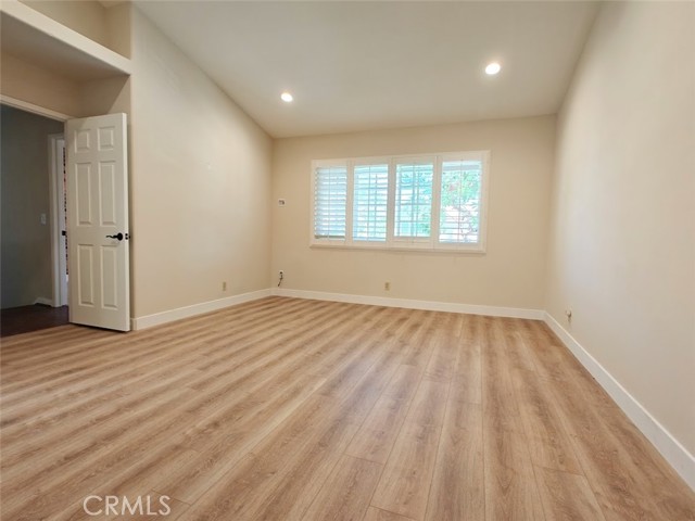 Detail Gallery Image 14 of 23 For 8128 E Candleberry Cir, Orange,  CA 92869 - 4 Beds | 2/1 Baths