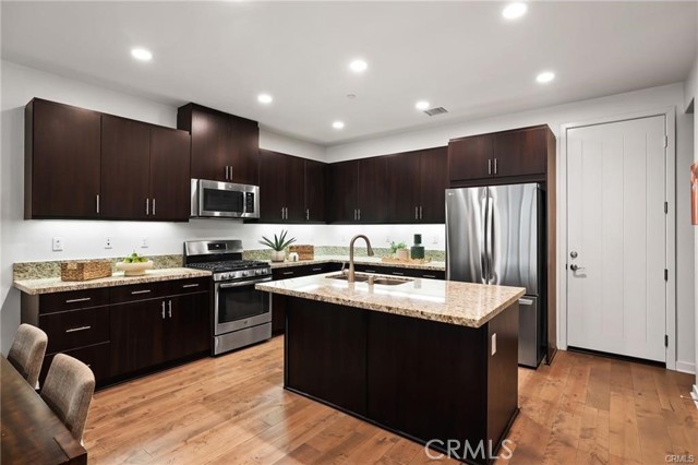 Detail Gallery Image 9 of 38 For 53 Savannah, Lake Forest,  CA 92630 - 3 Beds | 2/1 Baths