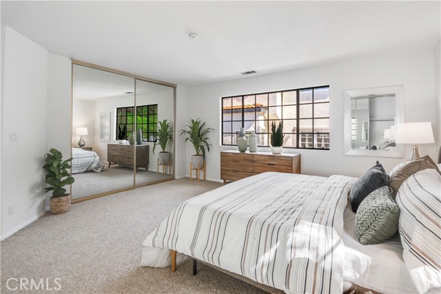 Detail Gallery Image 14 of 28 For 2008 Mathews Ave #C,  Redondo Beach,  CA 90278 - 3 Beds | 2/1 Baths