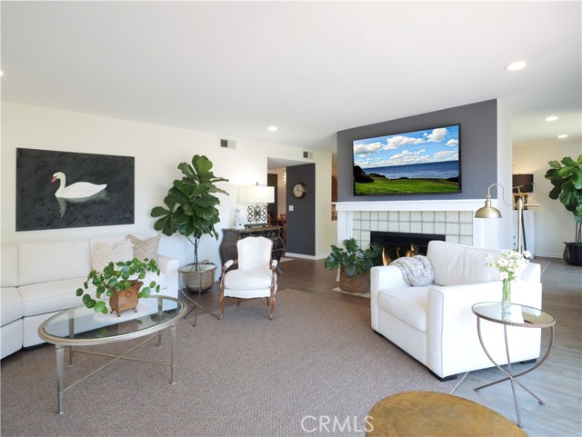 2201 Via Carrillo, Palos Verdes Estates, California 90274, 2 Bedrooms Bedrooms, ,2 BathroomsBathrooms,Residential,For Sale,Via Carrillo,SB26078806