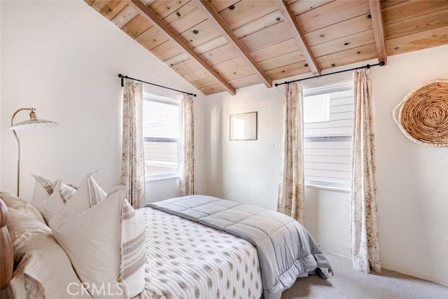 Detail Gallery Image 9 of 19 For 135 Turquoise, Newport Beach,  CA 92662 - 4 Beds | 2 Baths