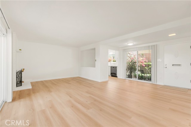 22817 Nadine Circle, Torrance CA: https://media.crmls.org/medias/89658058-4885-4954-b413-e85dfd1e8826.jpg