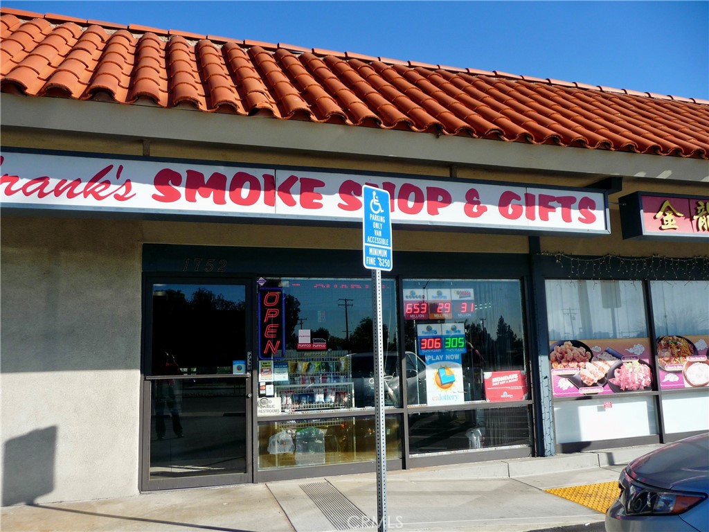 1752 S GRAND Avenue, Glendora, CA 91740