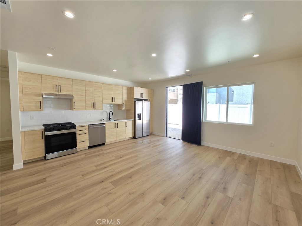 17101 Kingsbury