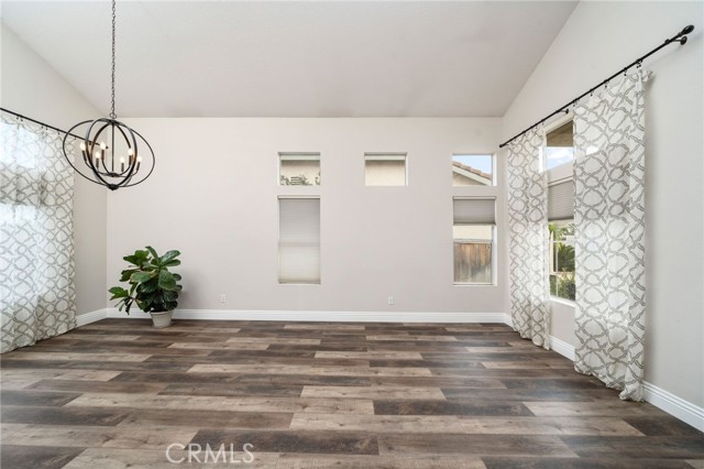 Detail Gallery Image 6 of 43 For 945 Ferndale, Corona,  CA 92881 - 3 Beds | 2/1 Baths