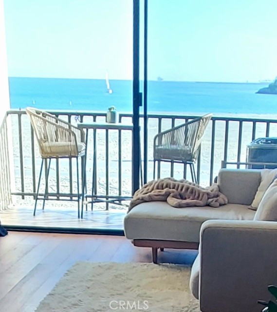 MLS# OC23191542