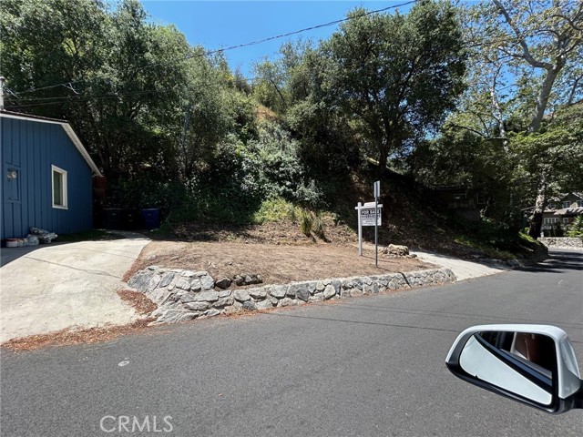 Detail Gallery Image 2 of 2 For 660 Country Club Dr, Burbank,  CA 91501 - – Beds | – Baths