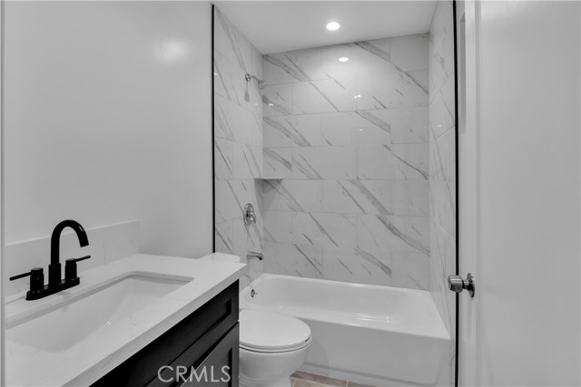 6513 San Miguel Street, Paramount CA: https://media.crmls.org/medias/89682a8b-9893-4b2e-8f1d-5ef837fd540a.jpg