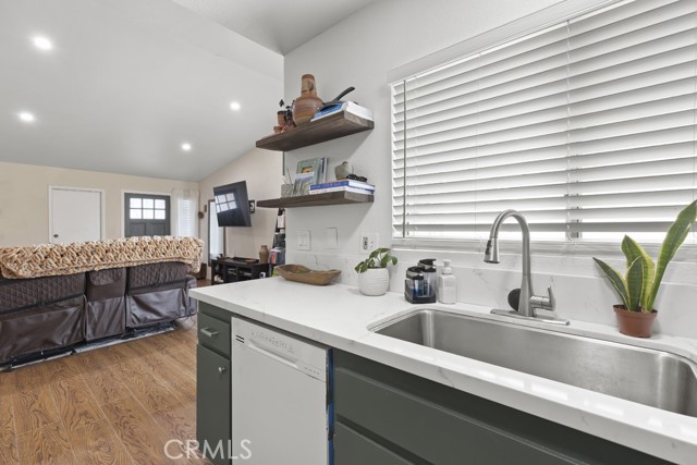 Detail Gallery Image 12 of 41 For 16251 Malaga St, Fontana,  CA 92336 - 2 Beds | 1 Baths