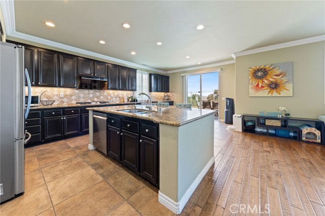 Detail Gallery Image 5 of 36 For 16673 Carob Ave, Chino Hills,  CA 91709 - 5 Beds | 3 Baths