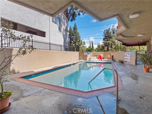Detail Gallery Image 39 of 48 For 4301 Fulton Ave #303,  Sherman Oaks,  CA 91423 - 2 Beds | 2/1 Baths