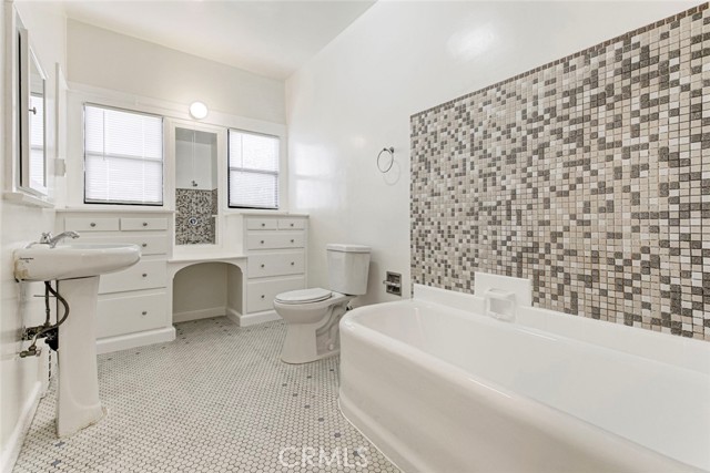 Detail Gallery Image 16 of 21 For 648 Patterson Ave, Glendale,  CA 91203 - 1 Beds | 1 Baths