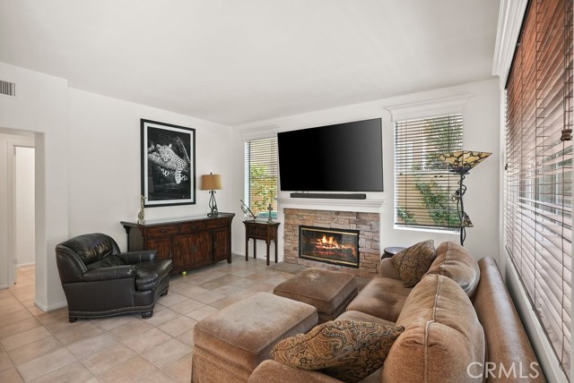 25 Belfort, Newport Coast CA: https://media.crmls.org/medias/8969e90b-24bb-4556-8dd0-dfa0b90f9e20.jpg