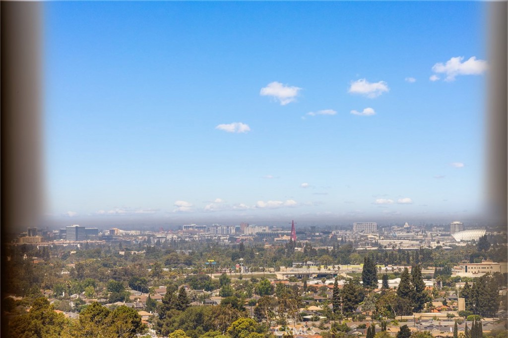 https://media.crmls.org/medias/896a1a8d-53d9-4b9d-a548-b8fb2335a465.jpg?preset=X-Large