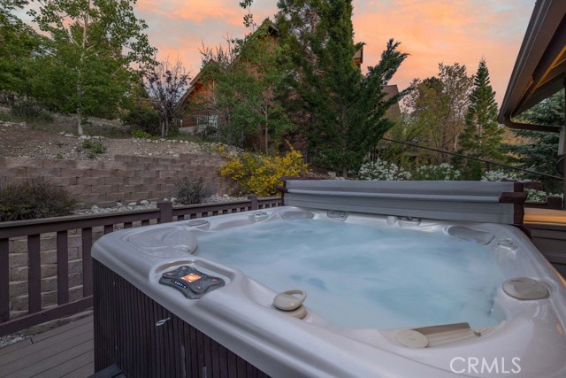 Detail Gallery Image 40 of 50 For 305 Starlight Cir, Big Bear Lake,  CA 92315 - 3 Beds | 2/1 Baths