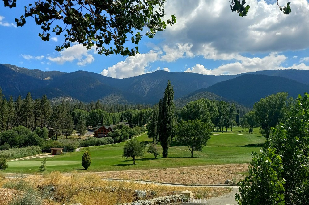 https://media.crmls.org/medias/896a8883-4385-4695-b08b-b49f3ffb717e.jpg?preset=X-Large