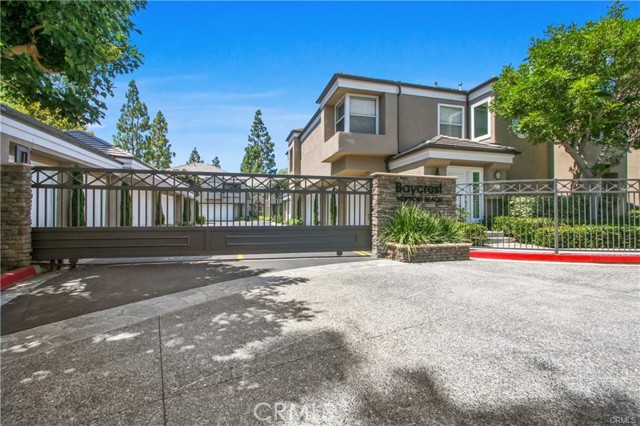 Front Image Thumbnail for CROC26016725