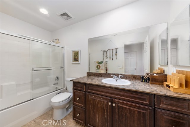 5534 Hartness Court, Fontana CA: https://media.crmls.org/medias/896c1add-8ebd-4603-bed9-27aaef59937c.jpg
