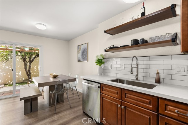 341 Carriage Drive, Santa Ana CA: https://media.crmls.org/medias/896c455e-bff9-49b1-bb0c-63f9770159f4.jpg