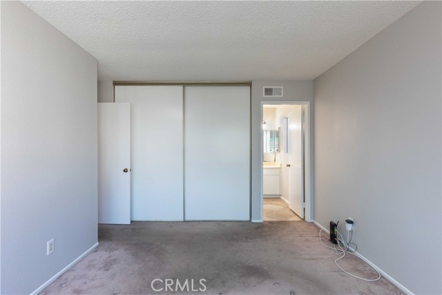 Detail Gallery Image 30 of 40 For 2346 Hayes Ave, Long Beach,  CA 90810 - 4 Beds | 2 Baths