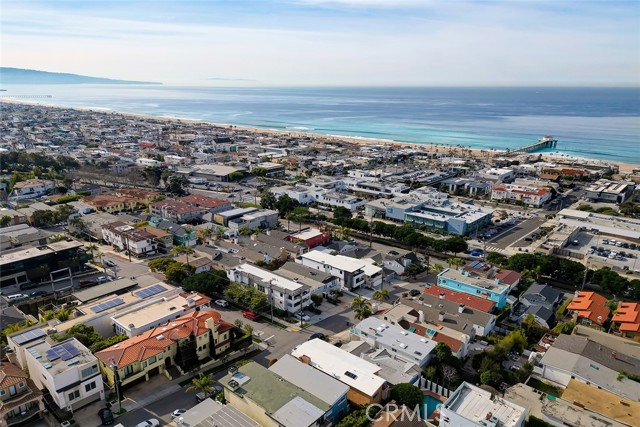 533 13th Street, Manhattan Beach, California 90266, 2 Bedrooms Bedrooms, ,1 BathroomBathrooms,Residential,Sold,13th,SB23018975