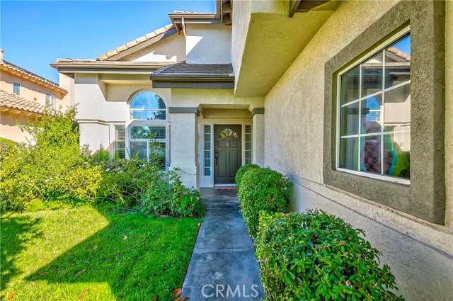 Detail Gallery Image 5 of 67 For 16396 High Bluff Ct, Riverside,  CA 92503 - 4 Beds | 3 Baths