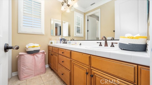 5969 Via Las Nubes, Riverside CA: https://media.crmls.org/medias/896fddc2-11a1-445e-99e8-3b89cfed7bba.jpg