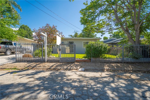 Detail Gallery Image 5 of 35 For 2137 Pepper Dr, Highland,  CA 92346 - 3 Beds | 1 Baths