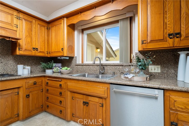 Detail Gallery Image 18 of 57 For 1329 N 2nd, Upland,  CA 91786 - 4 Beds | 2 Baths