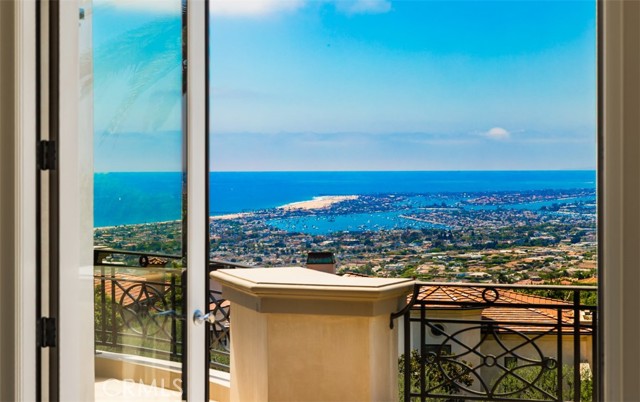 Detail Gallery Image 47 of 66 For 22 Pelican Crest Dr, Newport Coast,  CA 92657 - 5 Beds | 7/1 Baths