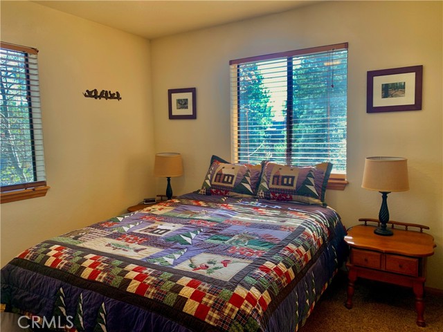 Detail Gallery Image 28 of 39 For 762 Esquimoux Dr, Green Valley Lake,  CA 92341 - 3 Beds | 2/1 Baths