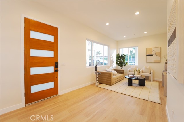 630 N Juniper Street, Escondido CA: https://media.crmls.org/medias/8971baa2-f618-4f97-82f7-e6837ad059a7.jpg