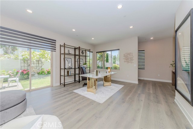 195 Stellar, Irvine CA: https://media.crmls.org/medias/89720fb8-6497-43bf-91a2-e93cf6d0fdc8.jpg