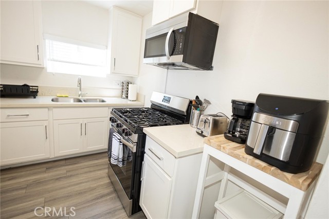 Detail Gallery Image 7 of 47 For 1825 W Balboa Bld, Newport Beach,  CA 92663 - – Beds | – Baths