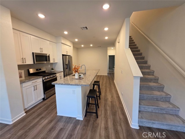 22222 Poppy Court, Torrance CA: https://media.crmls.org/medias/89741048-4d20-4cf2-8106-87496fdb19ce.jpg