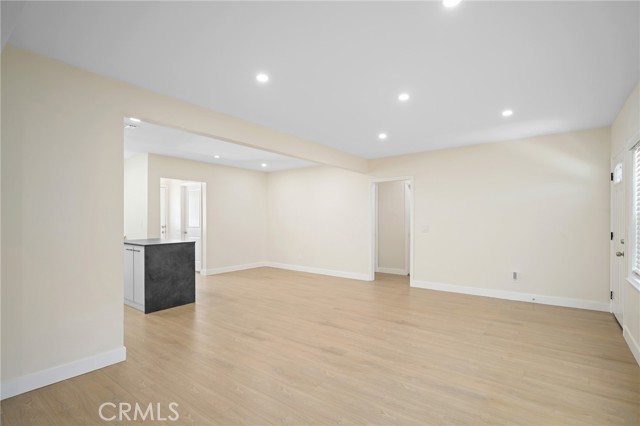 8302 Webb Avenue, Sun Valley CA: https://media.crmls.org/medias/89741fa6-141b-45a8-aa10-628230ec4a16.jpg