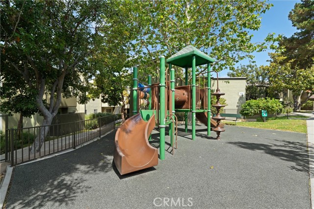 4822 Hollow Corner Road, Culver City CA: https://media.crmls.org/medias/897447b6-ad59-44bd-8b1c-56d43078c277.jpg