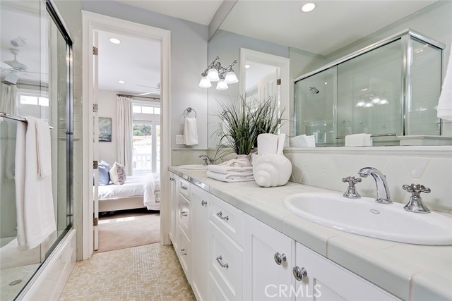 2408 Walnut Avenue, Manhattan Beach, California 90266, 5 Bedrooms Bedrooms, ,3 BathroomsBathrooms,Residential,Sold,Walnut,SB21207694