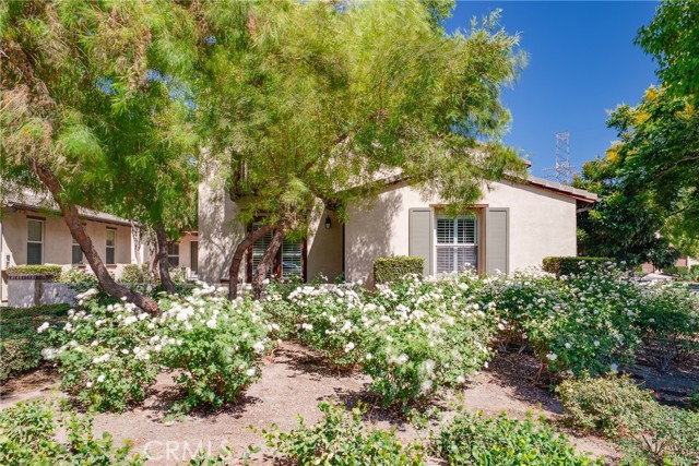Detail Gallery Image 1 of 37 For 3249 S Edenglen Ave #1,  Ontario,  CA 91761 - 2 Beds | 2 Baths