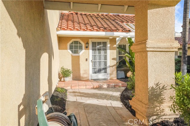 Detail Gallery Image 2 of 45 For 32 Allyssum, Rancho Santa Margarita,  CA 92688 - 3 Beds | 2/1 Baths