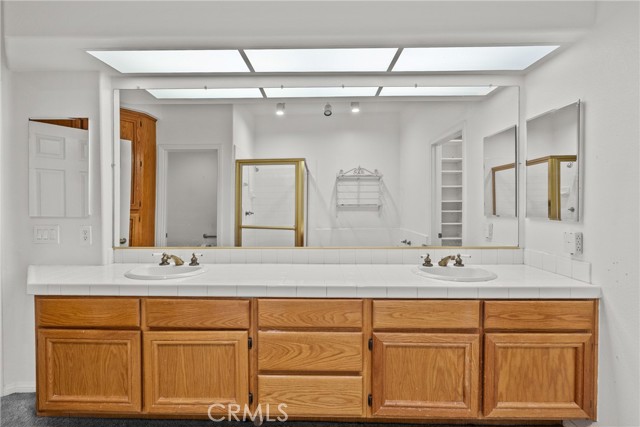 Detail Gallery Image 38 of 64 For 24436 Hampton Dr #C,  Valencia,  CA 91355 - 2 Beds | 2/1 Baths