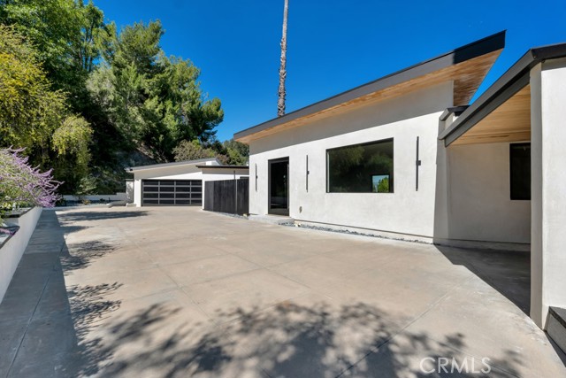 Detail Gallery Image 4 of 72 For 15641 High Knoll Rd, Encino,  CA 91436 - 5 Beds | 4/1 Baths