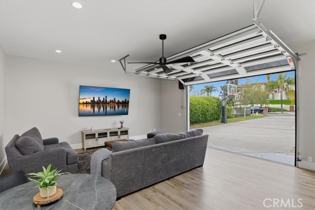 Detail Gallery Image 59 of 75 For 1956 Middle Creek, Riverside,  CA 92506 - 5 Beds | 4/1 Baths