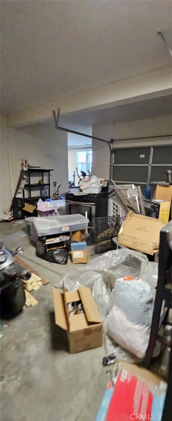 Detail Gallery Image 13 of 15 For 12909 Pearblossom St, Hesperia,  CA 92344 - 5 Beds | 2/1 Baths