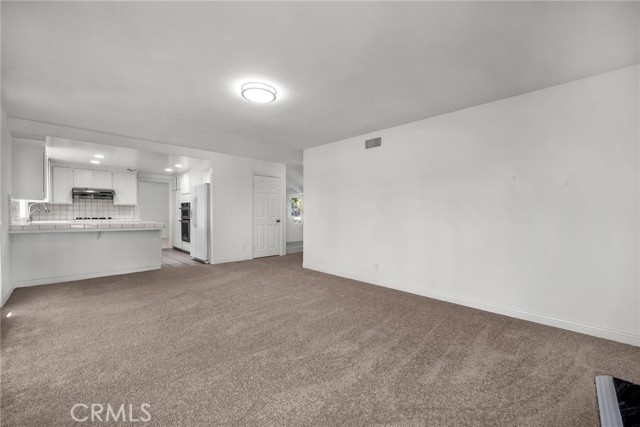 Detail Gallery Image 18 of 33 For 16024 Hart, Van Nuys,  CA 91406 - 3 Beds | 3 Baths