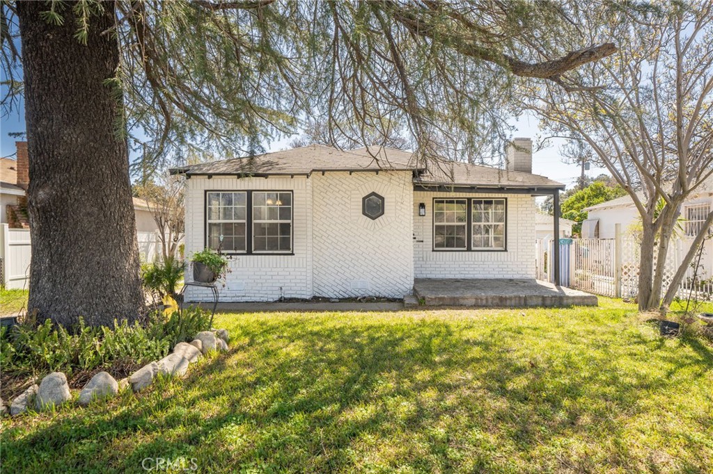 865 Colima, San Bernardino, CA 92405