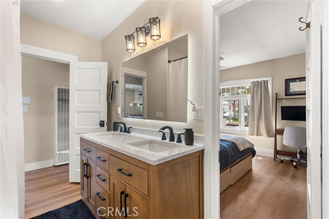 602 Stanley Avenue, Long Beach CA: https://media.crmls.org/medias/8978c784-4efa-474e-b600-a1c6dff2a102.jpg