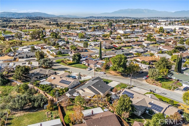 425 Sandalwood, Calimesa CA: https://media.crmls.org/medias/89794f33-9a6a-4bcc-8a31-ccdbdefe017d.jpg