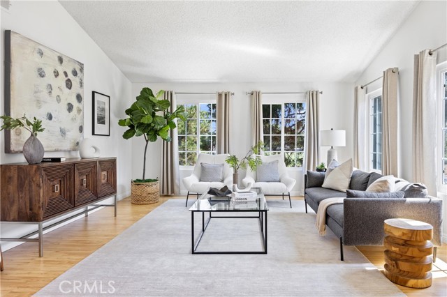 Detail Gallery Image 2 of 23 For 145 Greenfield, Irvine,  CA 92614 - 2 Beds | 1 Baths