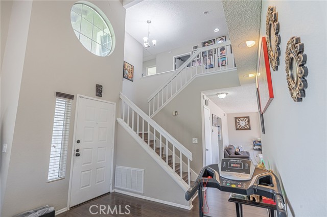 Detail Gallery Image 10 of 39 For 3336 E Avenue Q10, Palmdale,  CA 93550 - 4 Beds | 3 Baths